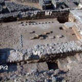 Fig. 17. État 3 : hypocauste de l’espace 9a et praefurnium Pr2 vus depuis le nord. Hypocauste et Praefurnium
