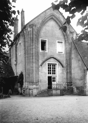 Cour de la Maîtrise, vue de la chapelle Saint-Aubin en 1920, fonds Boëll, Autun, vieilles rues, vieilles maisons, Album A 30, Bibliothèque de la Société Éduenne. © Société Éduenne.