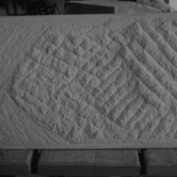 Taille du bloc épigraphique, 4 © MU.