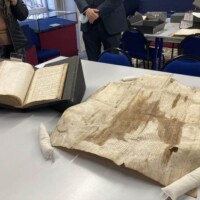 Bulles originales médiévales et bullaire de Valier