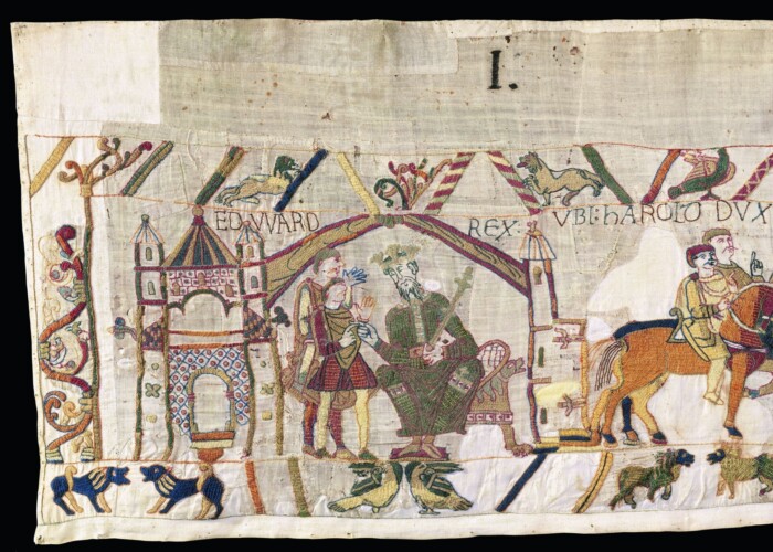 Earl Harold of Wessex hunts, prays and feasts with his men at Bosham (Sussex). Bayeux Tapestry, scenes 2 and 3, wool embroidery on linen cloth, late eleventh century. Harold was one of the most powerful magnates in mid-eleventh-century England. On the Bayeux Tapestry, he is shown feasting in his hall, but also hunting with them and praying at a church his family founded. All these activities were expressions of power and of the bonds that united a lord and his men.
“Détail de la Tapisserie de Bayeux – XI<sup>e</sup> siècle”, Cl. Ville de Bayeux. Earl Harold of Wessex hunts, prays and feasts with his men at Bosham (Sussex). Bayeux Tapestry, scenes 2 and 3, wool embroidery on linen cloth, late eleventh century. Harold was one of the most powerful magnates in mid-eleventh-century England. On the Bayeux Tapestry, he is shown feasting in his hall, but also hunting with them and praying at a church his family founded. All these activities were expressions of power and of the bonds that united a lord and his men. “Détail de la Tapisserie de Bayeux – XIe siècle”, Cl. Ville de Bayeux.