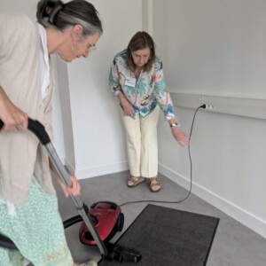 Leçons de chausses, performance de Gérard Hauray, puis mise en culture des captations de poussières
